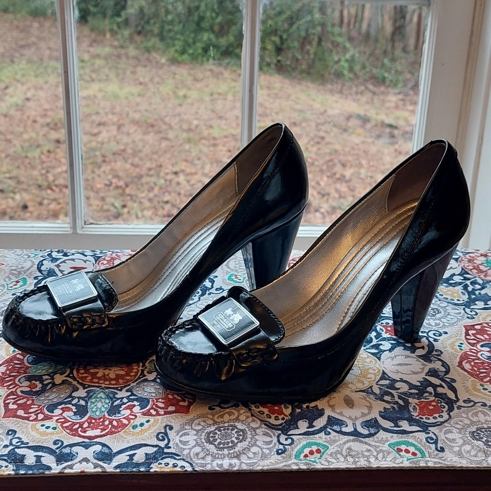 Coach black heels sz 7.5